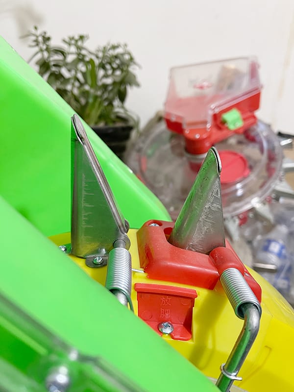 duckbill type planter