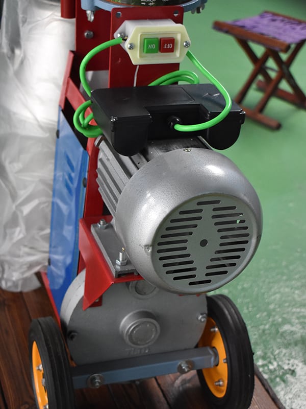 dairy farm piston milking machine details