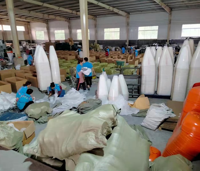 different weight pig farm feeder