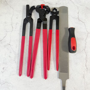 Hoof trimming scissors Horse hoof maintenance Durable equine hoof nippers